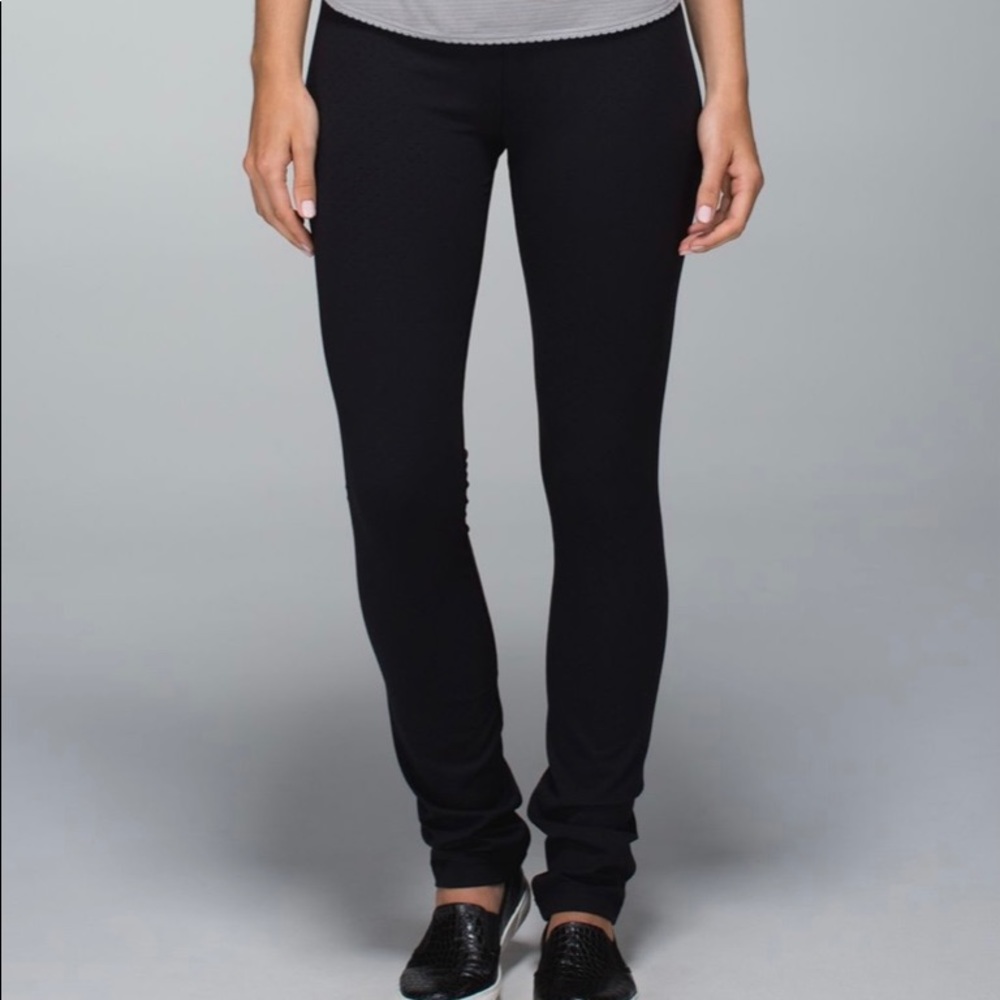Lululemon Skinny Reversible Pant. Size 4
